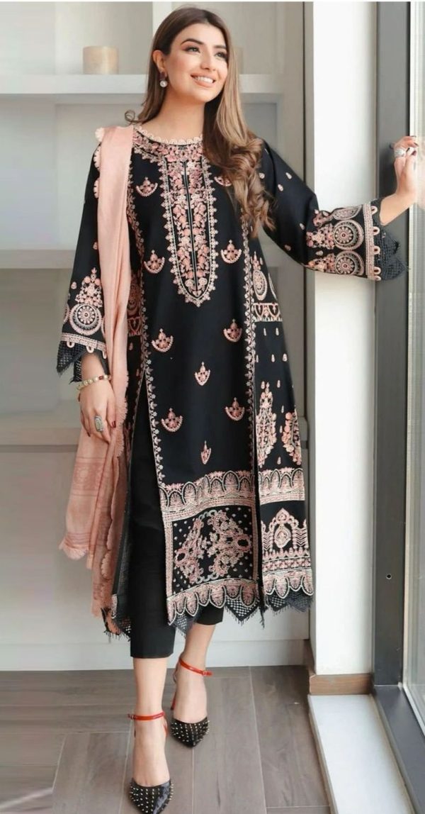 Heavy Embroidered Lawn 3pc suit
