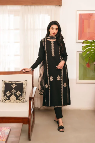 Mahamira- Embroidered Lawn | Diamond Dupatta