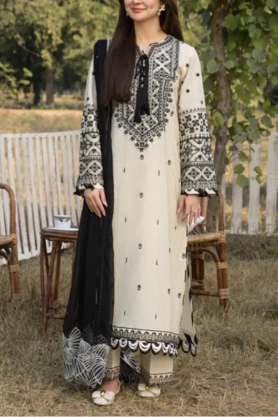Embroidered Lawn 3pc suit