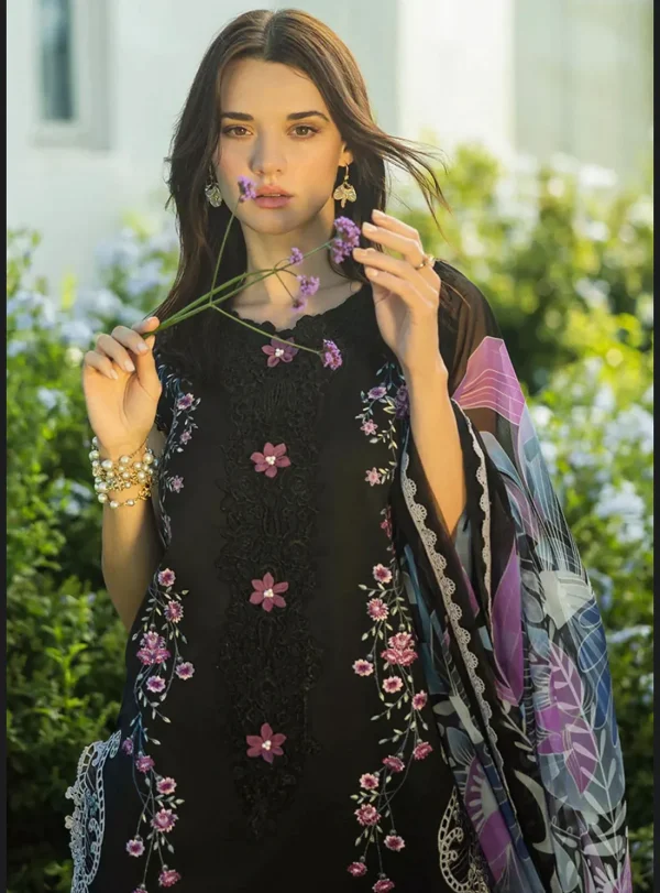 Mushq - Luxury Embroidered 3PC Lawn Suit
