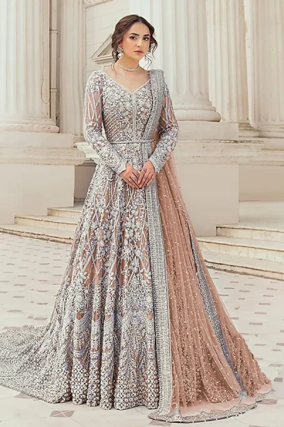 Erum Khan-Moonlit Majesty Bridal Dress (2)
