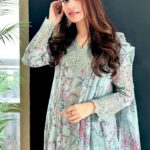 Iznik -Printed Linen 3pc with Embroidered Patch