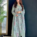 Iznik -Printed Linen 3pc with Embroidered Patch