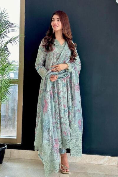 Iznik -Printed Linen 3pc with Embroidered Patch