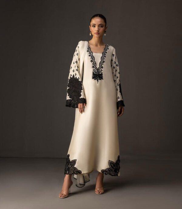 Zainab Chottani- silk Digital Print 3pc