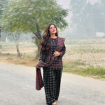 Bin Saeed-Khaddar 3pc Printed Suit (4)