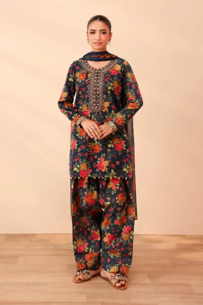 Maria B-Linen Printed 3pc with Heavy Embroidered Patches