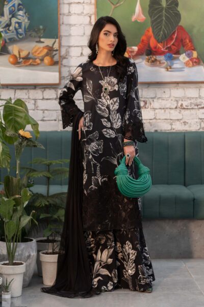 Maria B-Printed Linen With Embroidered Patches 3pc