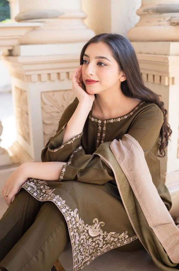 Aisling Dhanak Embroidered 3pc
