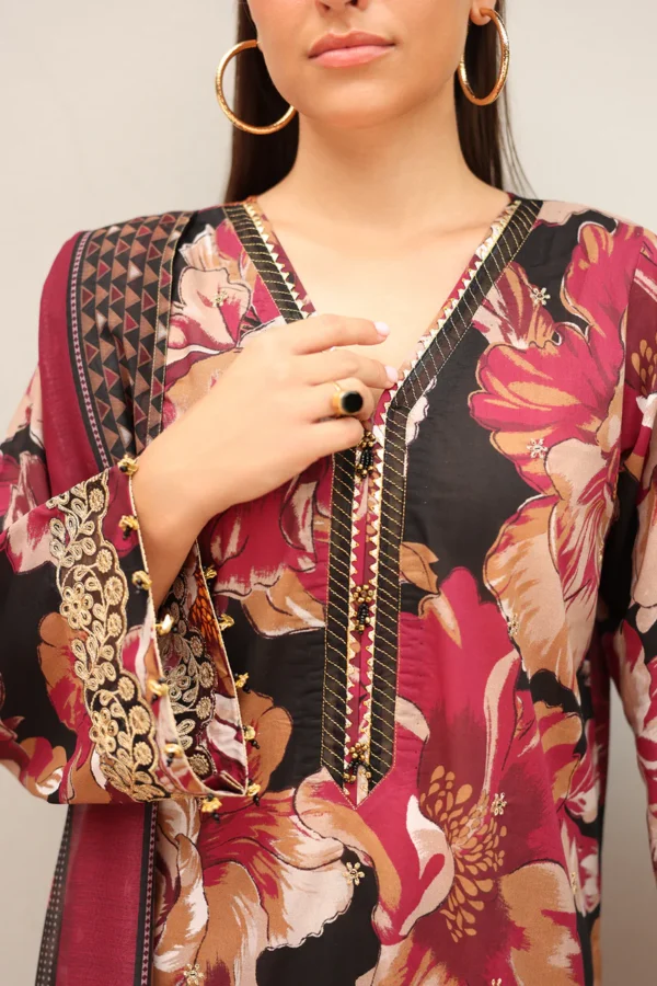 Baroque- Khadar Printed with Embroidery Patches 3pc
