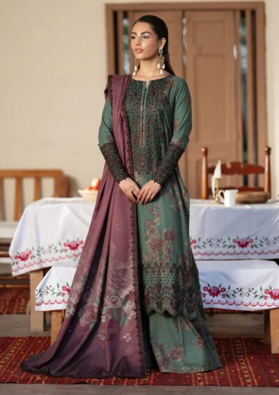 Iznik-Dhanak Printed with Embroidery Patches
