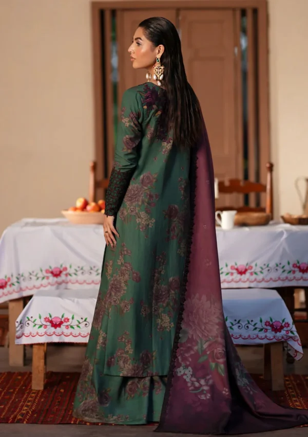 Iznik-Dhanak Printed with Embroidery Patches