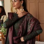 Iznik-Dhanak Printed with Embroidery Patches