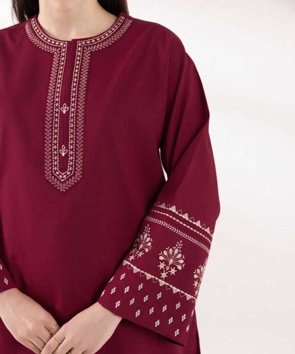 Sapphire-Embroidered Dhanak 3pc with Digital Prnted Shawl