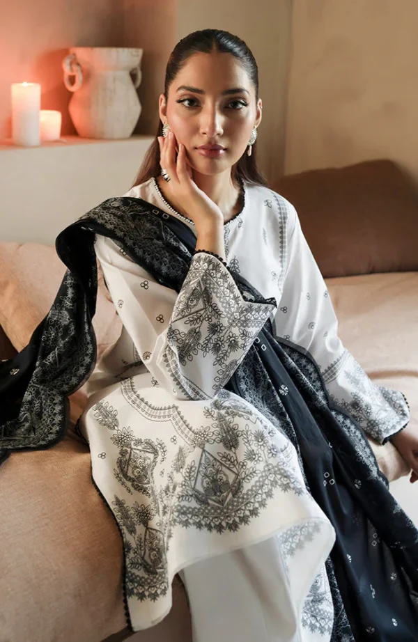 Seran-Dhanak 3pc Embroidered Suit