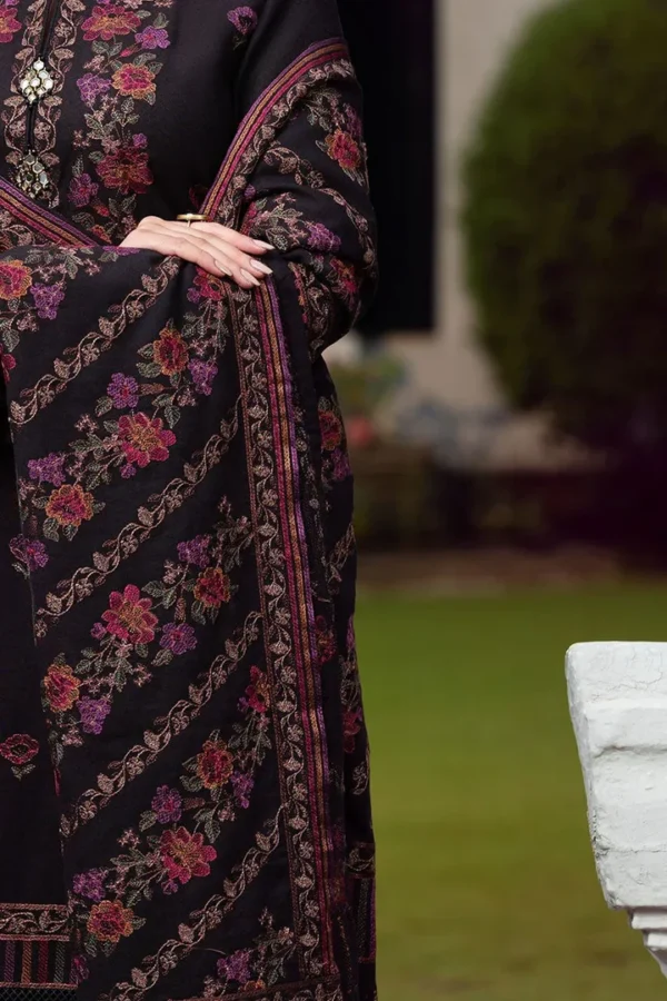 Embroidered Dhanak 3pc with Heavy Embroidered Shawl