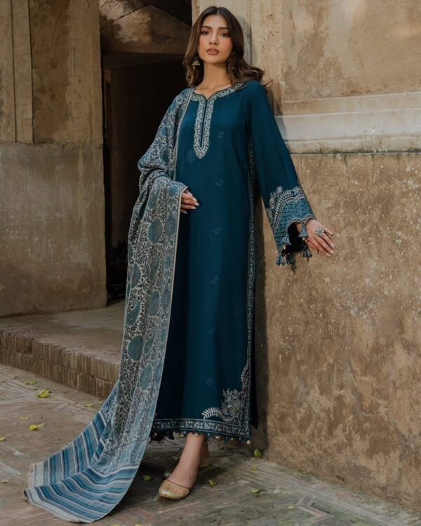 Izal-Dhanak Embroidered 3pc with Pashmina Shawl