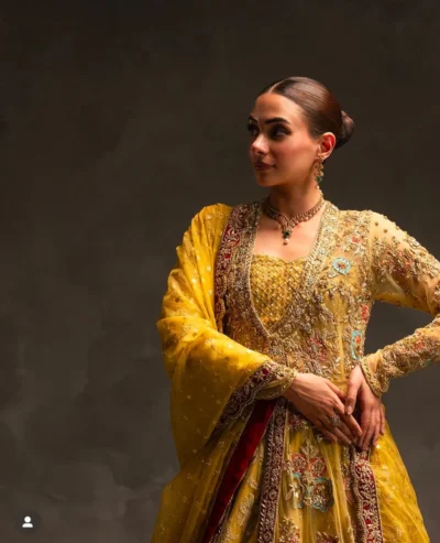 Ahmad Sultan- Mustard Gold Luxury Bridal Lehenga (2) Ahmad Sultan- Mustard Gold Luxury Bridal Lehenga