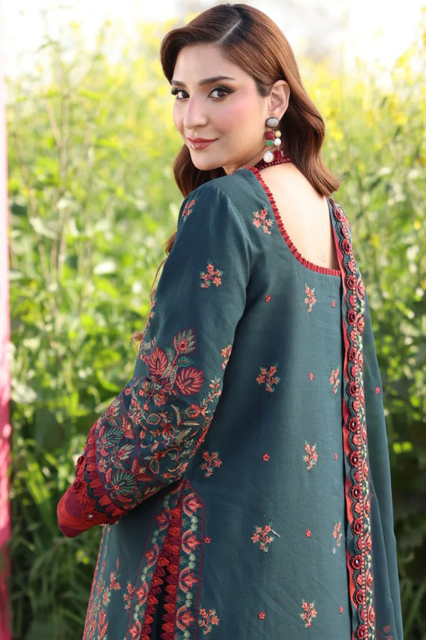Dhanak Heavy Embroidered 3pc With Embridered Dupatta