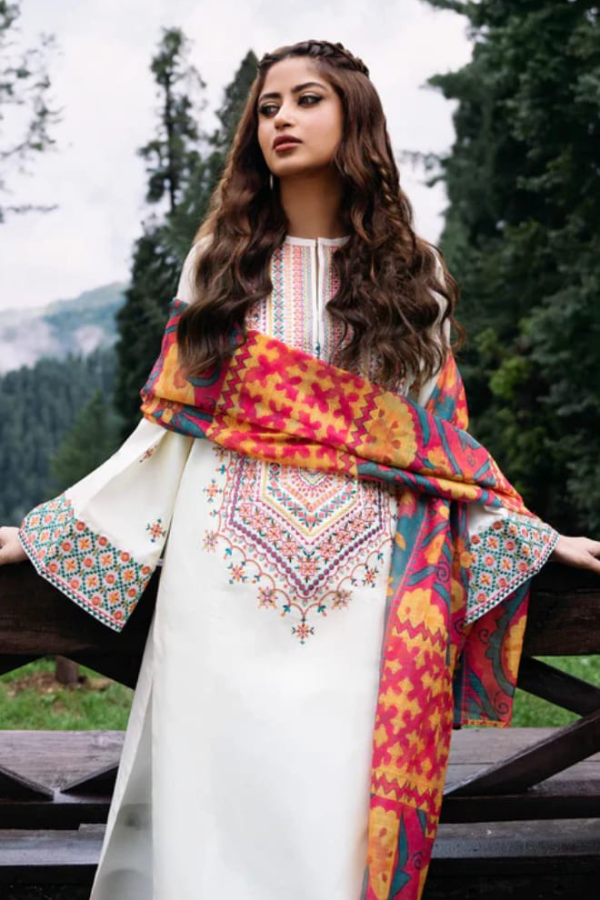 Sapphire-Embroidered 3pc Dhanak with Printed Dupatta