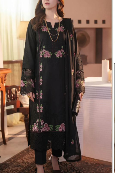 Zara Shahjahan – 3pc Khaddar Embroidered Black Dress