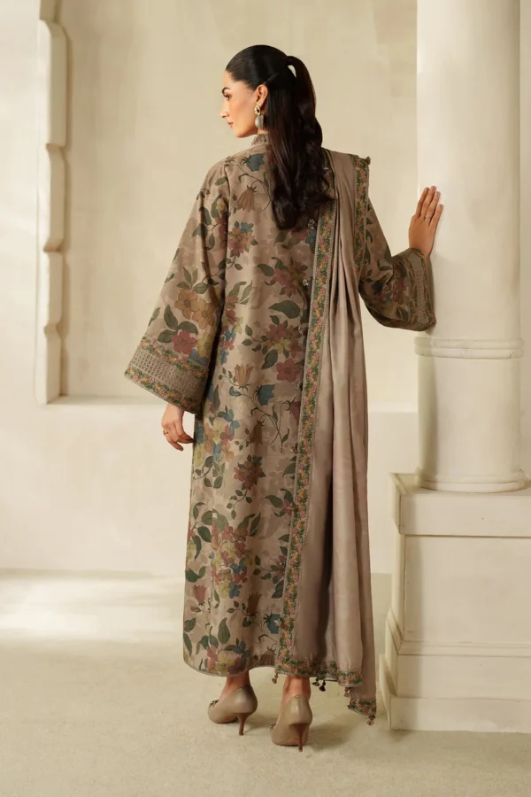 Baroque- Luxury Lawn Embroidered 3pc