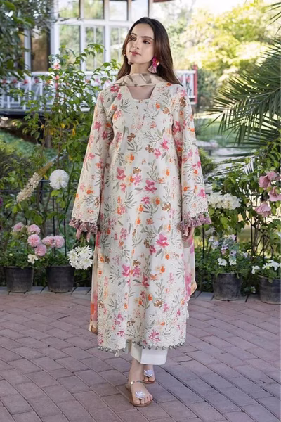 Digital Printed Lawn with patches 3pc