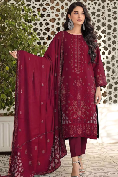 Bareeze Embroidered Winter 3PC Suit – Maroon