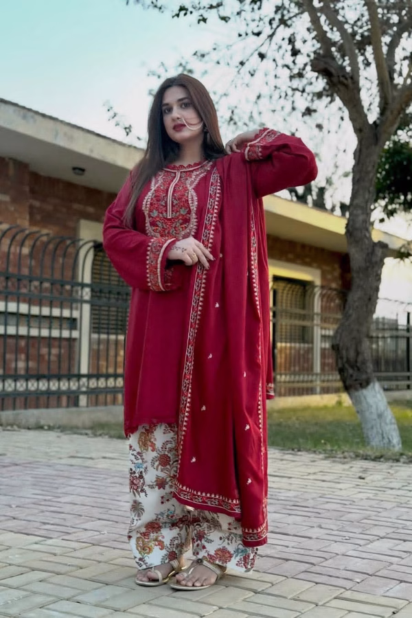 maroon-embroidered-3-piece-suit